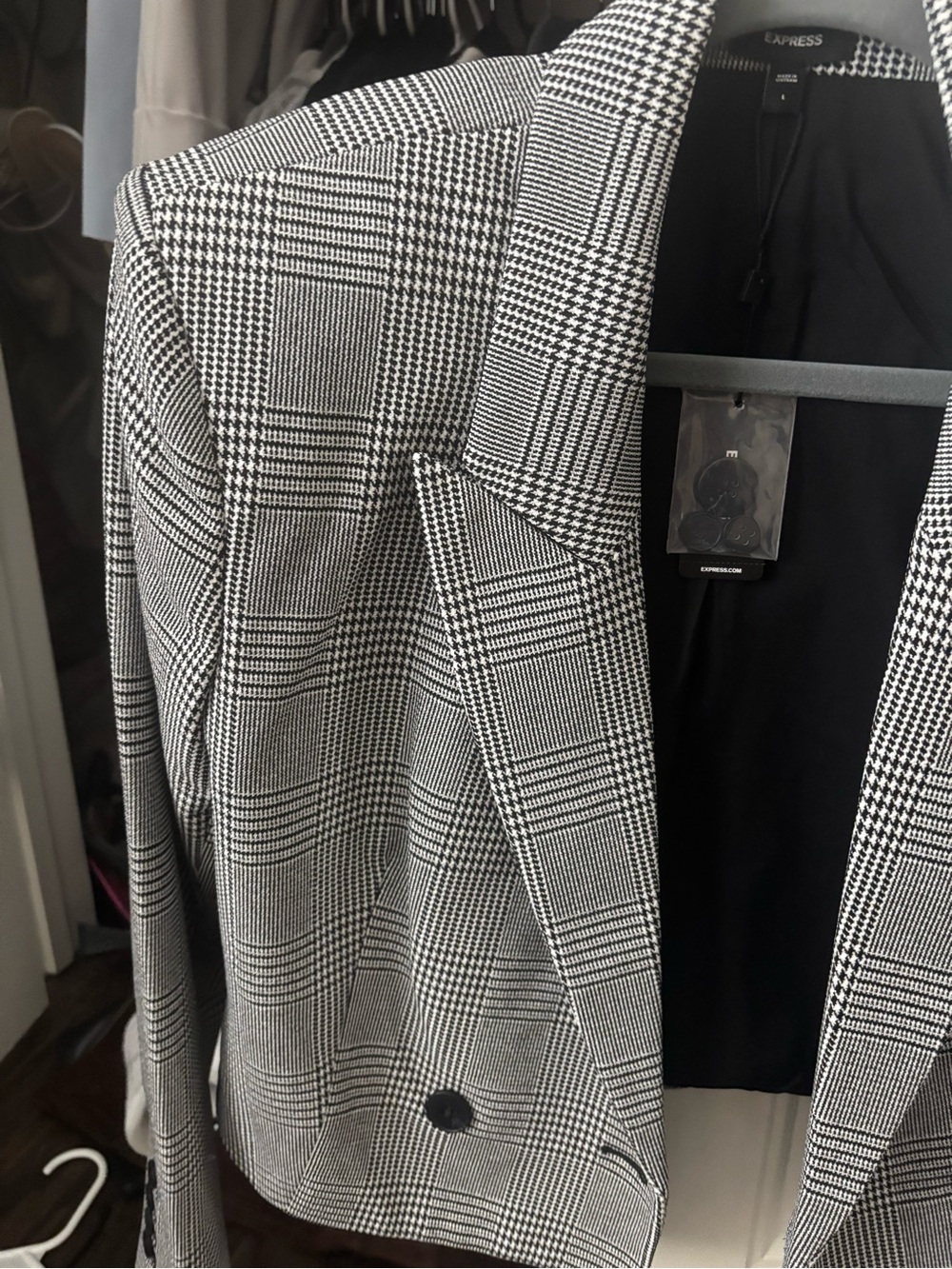 NWT Express double breasted black and white blazer cropped - Picture 3 of 3